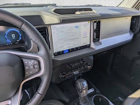 New 2025 Ford Bronco Outer Banks image 11