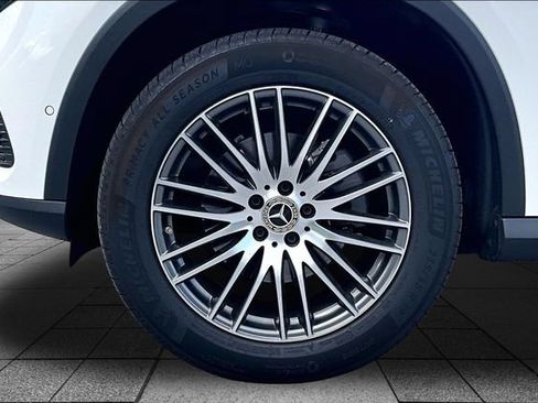 Certified 2026 Mercedes-Benz GLC 300 4MATIC image 5