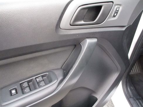 Used 2020 Ford Ranger XL w/ Equipment Group 101A Mid image 10