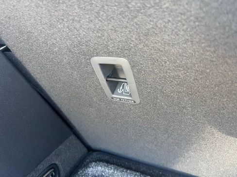 New 2026 Volkswagen Tiguan SE image 42