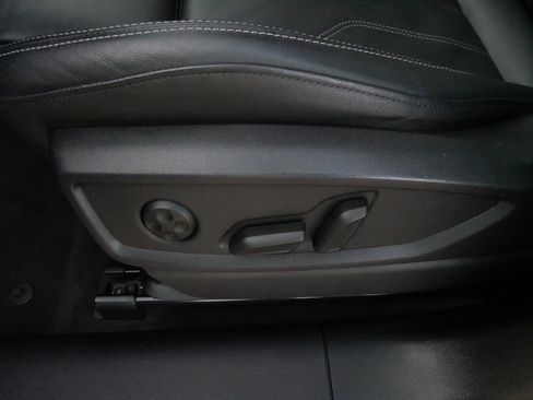 Used 2023 Audi Q5 e Premium w/ Convenience Package image 20