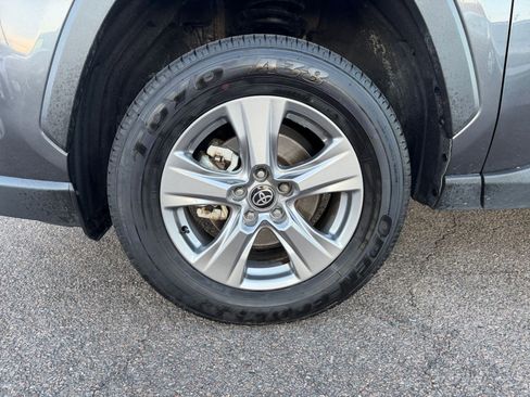 Used 2025 Toyota RAV4 LE image 29