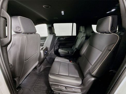 New 2026 GMC Yukon XL Elevation w/ LPO, Floor Liner Package AWD/4WD image 18