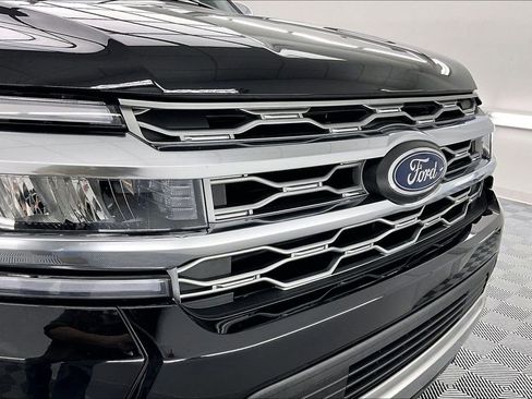 Certified 2024 Ford Expedition Max Platinum image 29