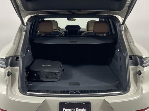Used 2024 Porsche Cayenne Turbo image 29