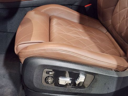 Used 2023 BMW X5 xDrive40i w/ Executive Package image 43