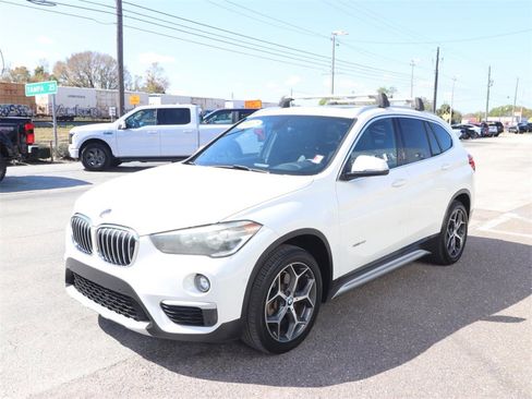 Used 2017 BMW X1 xDrive28i image 5
