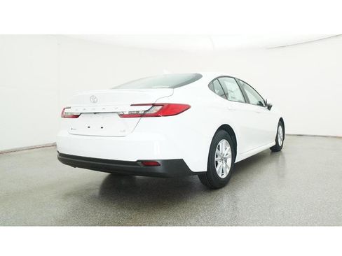 New 2026 Toyota Camry LE image 24