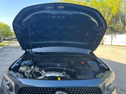 Used 2023 Mercedes-Benz GLB 250 image 34