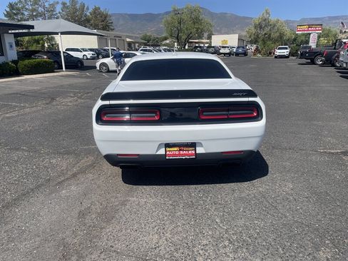 Used 2016 Dodge Challenger SRT Hellcat RWD image 4