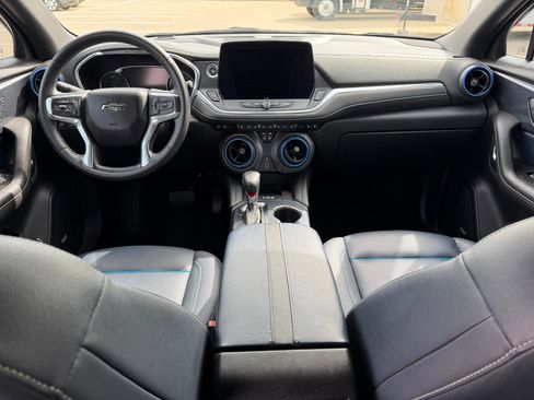 Used 2023 Chevrolet Blazer RS w/ Enhanced Convenience Package image 20