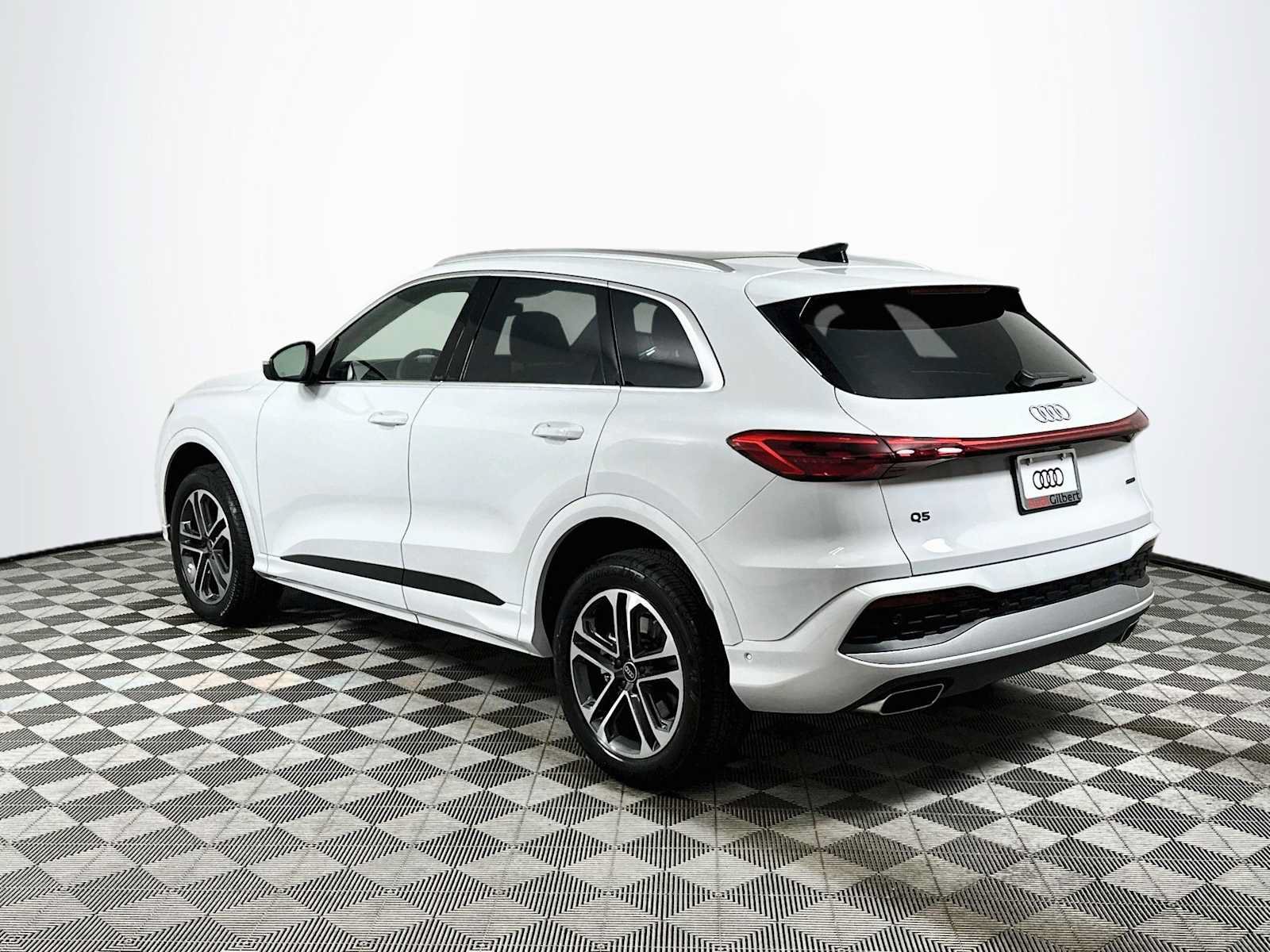 Certified 2025 Audi Q5 Premium w/ Premium Plus AWD/4WD image 5