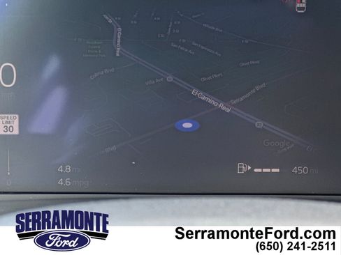 Used 2025 Volvo XC40 B5 Plus image 27