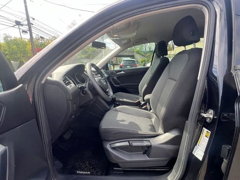 Used 2018 Volkswagen Tiguan S FWD image 27