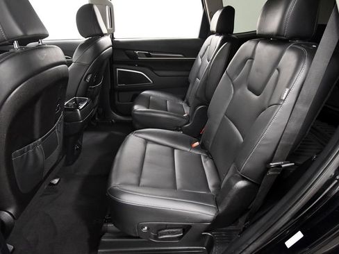 Certified 2024 Kia Telluride S w/ S Sunroof Package AWD/4WD image 15