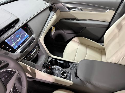 New 2026 Cadillac XT5 Premium Luxury FWD image 35