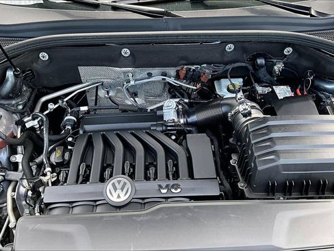 Used 2023 Volkswagen Atlas SEL R-Line AWD/4WD image 22