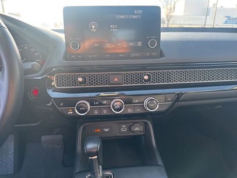 Used 2023 Honda Civic EX image 16