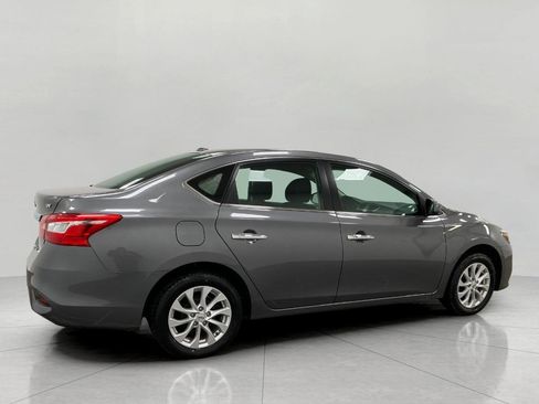 Used 2019 Nissan Sentra SV image 3