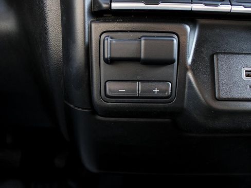 Used 2019 GMC Sierra 1500 4x4 Crew Cab image 18