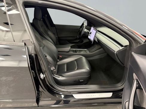 Used 2018 Tesla Model 3 Long Range image 12