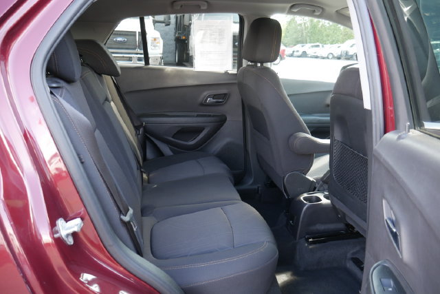 Used 2017 Chevrolet Trax LT FWD image 22