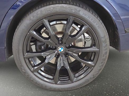 Used 2023 BMW X7 xDrive40i w/ Executive Package image 31