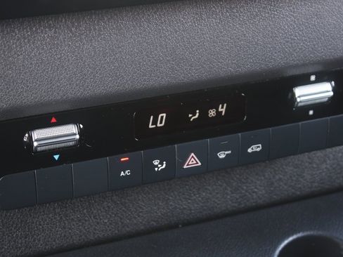 Used 2019 Mercedes-Benz Sprinter 144 Cargo image 21