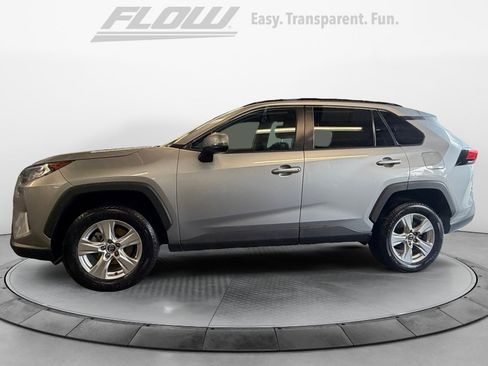 Used 2020 Toyota RAV4 XLE w/ Convenience Package AWD/4WD image 5