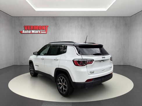 Used 2025 Jeep Compass Limited AWD/4WD image 6