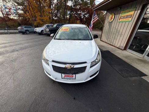 Used 2012 Chevrolet Cruze LS w/ Connectivity Package image 5