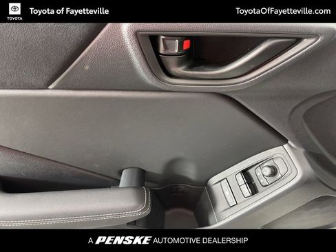 Used 2024 Toyota GR86 Premium image 24