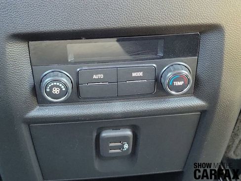 Used 2022 Chevrolet Traverse LS FWD image 11