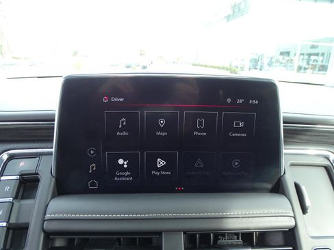 Used 2023 GMC Yukon XL SLT image 30