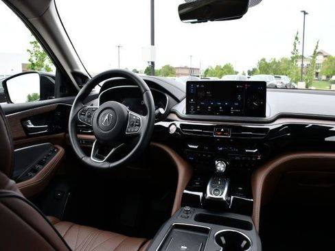 Certified 2026 Acura MDX SH-AWD w/ Advance Package image 18