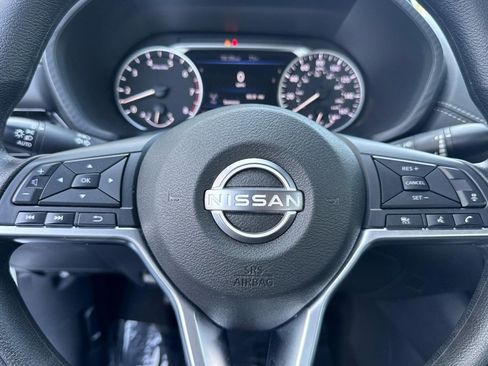 Used 2024 Nissan Sentra SV FWD image 16