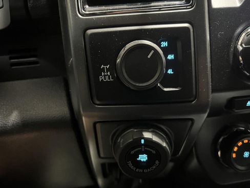 Used 2018 Ford F150 XLT w/ Equipment Group 302A Luxury AWD/4WD image 18