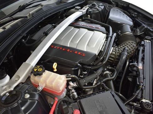 Certified 2018 Chevrolet Camaro SS RWD image 38