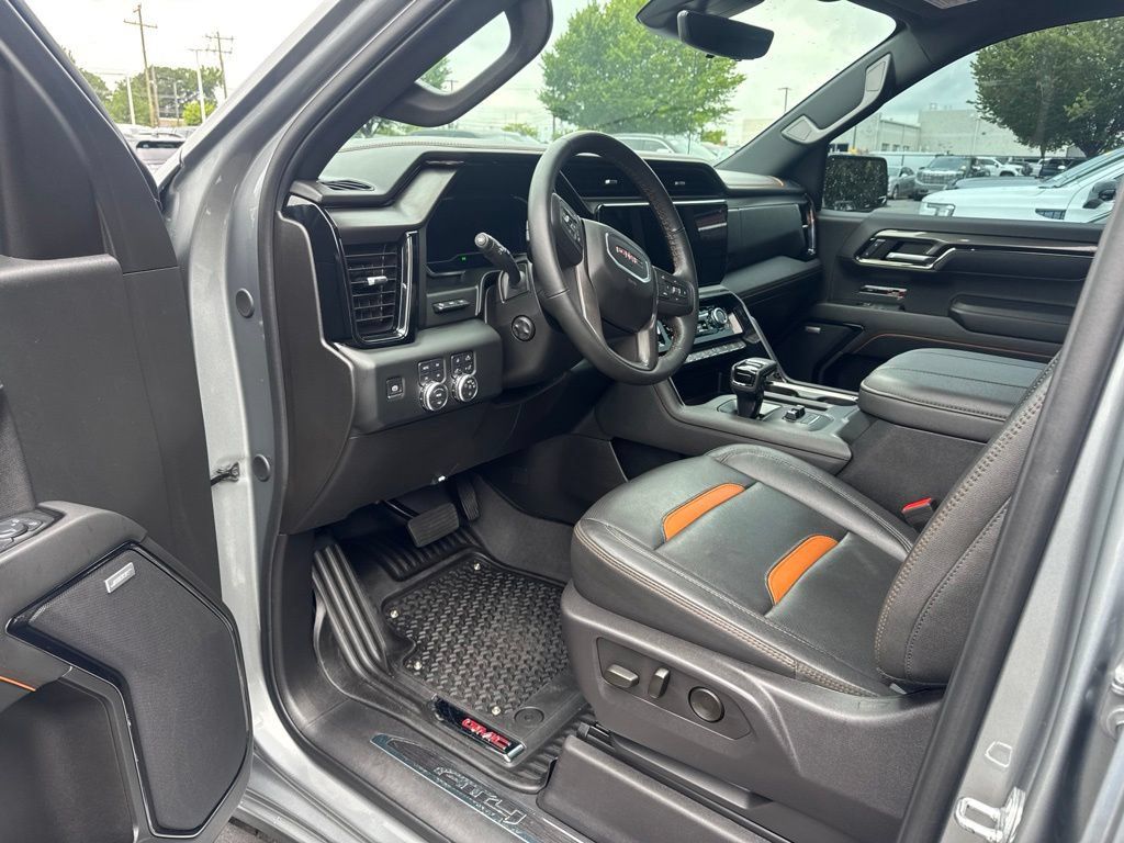Certified 2024 GMC Sierra 1500 AT4 w/ Technology Package AWD/4WD image 8