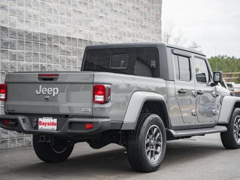 Used 2021 Jeep Gladiator Overland w/ Popular Equipment Package image 6