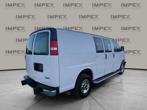 Used 2023 GMC Savana 2500 image 5