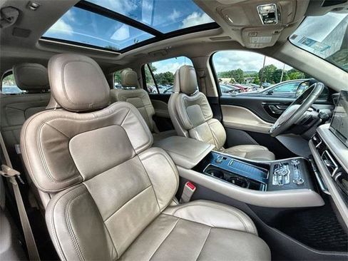 Used 2022 Lincoln Aviator Reserve w/ Equipment Group 201A image 26