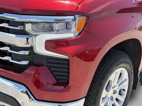 Used 2023 Chevrolet Silverado 1500 LTZ AWD/4WD image 13