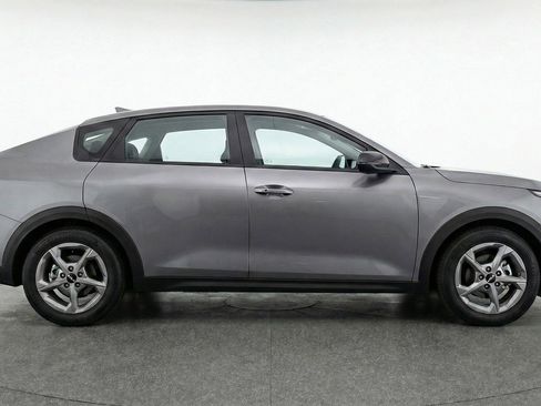 Used 2025 Kia K4 LXS FWD image 11