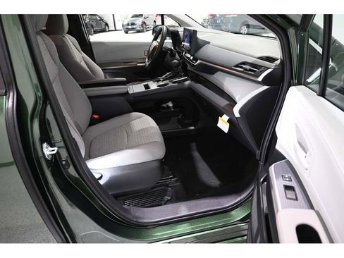 New 2026 Toyota Sienna LE image 15