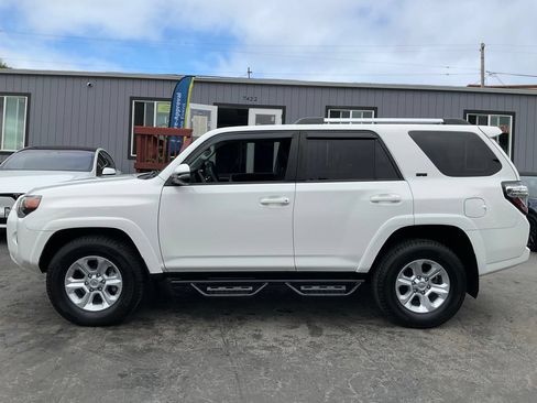 Used 2019 Toyota 4Runner SR5 Premium AWD/4WD image 5