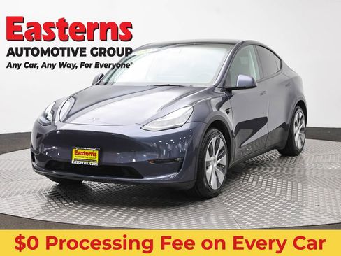 Used 2021 Tesla Model Y Long Range AWD/4WD image 1