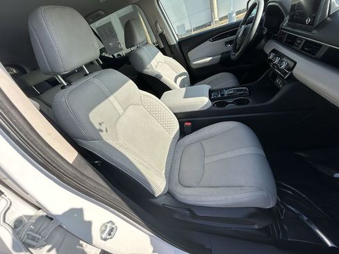 Used 2023 Honda Pilot LX image 24