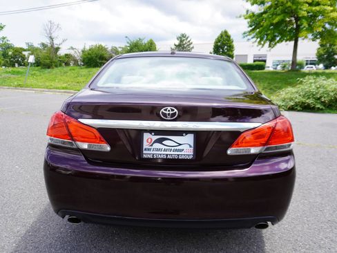 Used 2012 Toyota Avalon Limited FWD image 6