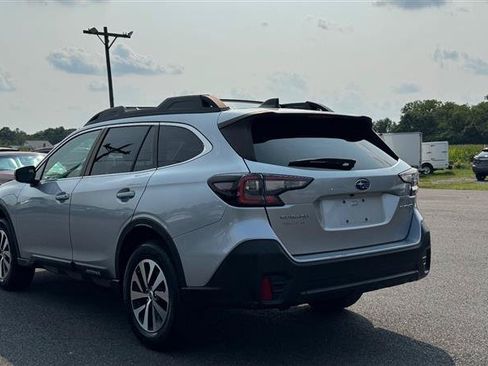 Used 2022 Subaru Outback Premium AWD/4WD image 8